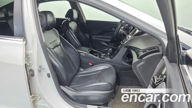 Hyundai Grandeur — фото 10