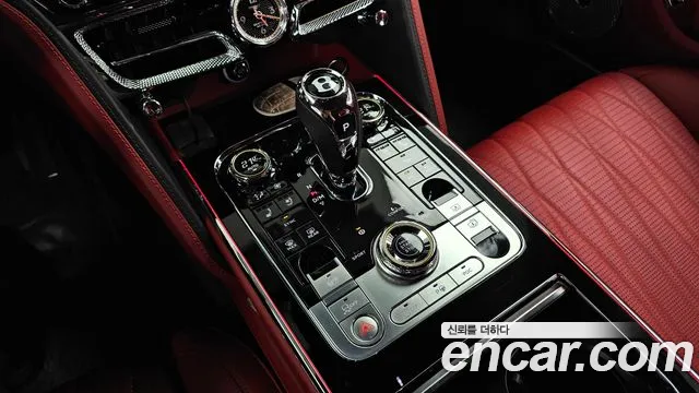 Bentley Flying Spur — фото 9