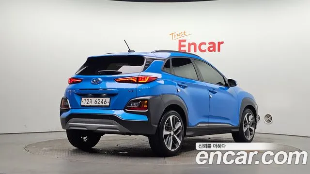 Hyundai Kona — фото 2