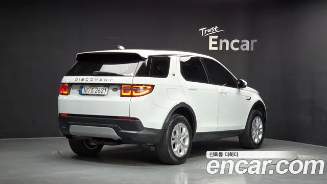 Land Rover Discovery Sport — фото 1
