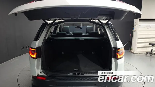 Land Rover Discovery Sport — фото 19