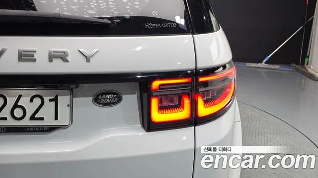 Land Rover Discovery Sport — фото 23