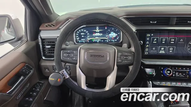 GMC Sierra — фото 12