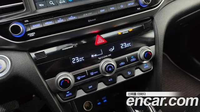 Hyundai Avante — фото 20
