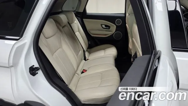 Land Rover Range Rover Evoque — фото 11