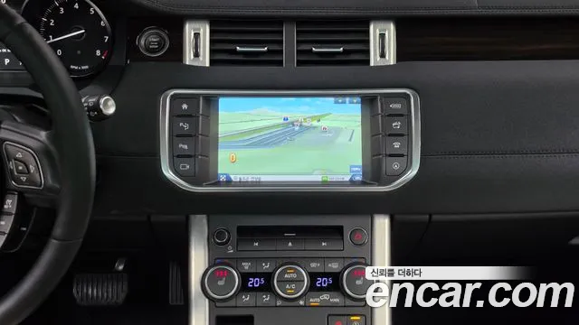 Land Rover Range Rover Evoque — фото 15