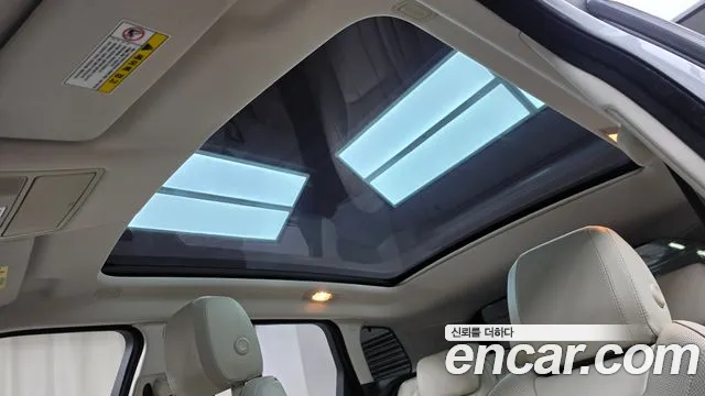 Land Rover Range Rover Evoque — фото 18