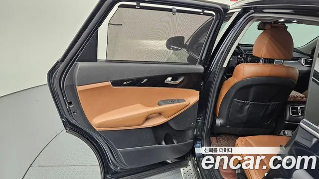 Kia Sorento — фото 25