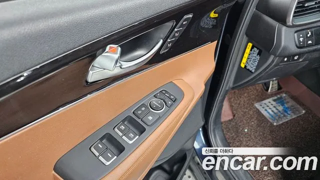 Kia Sorento — фото 27