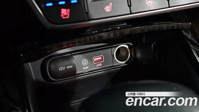 Kia Sorento — фото 32