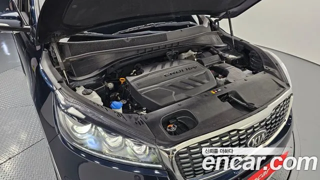 Kia Sorento — фото 6
