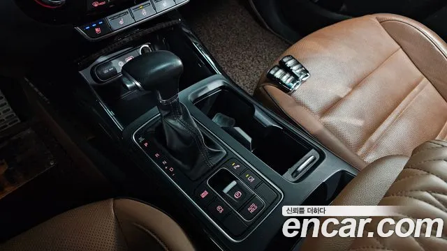 Kia Sorento — фото 9