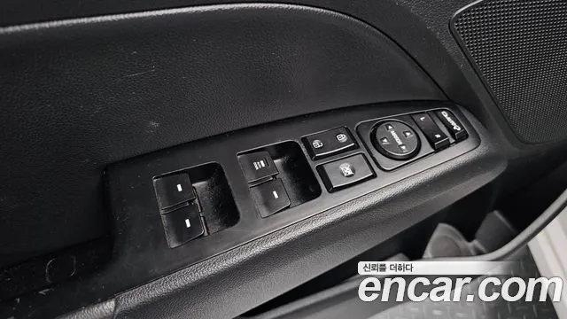 Hyundai Avante — фото 17