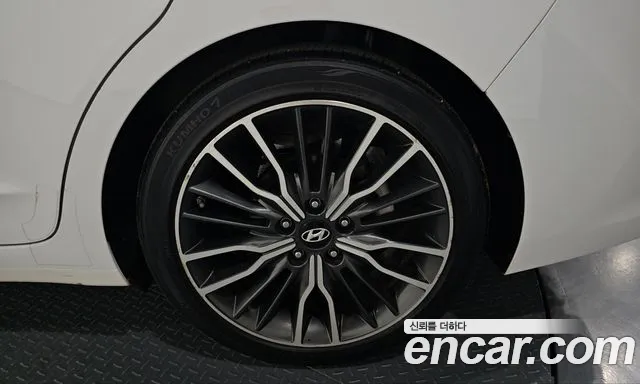 Hyundai Avante — фото 21