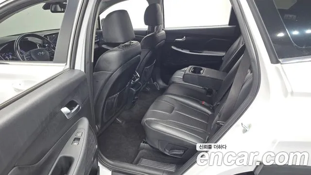 Hyundai Santa Fe — фото 11