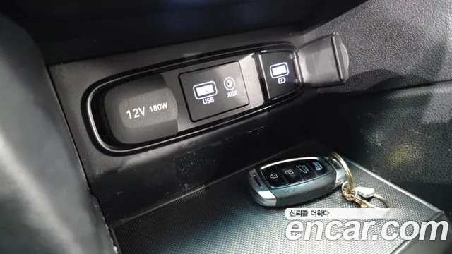 Hyundai Santa Fe — фото 12
