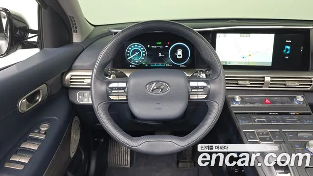 Hyundai Nexo — фото 12