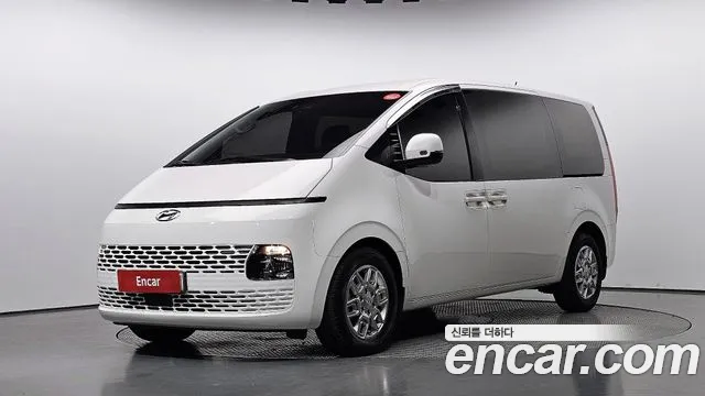Hyundai Staria — фото 1