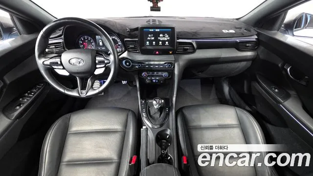 Hyundai Veloster — фото 7