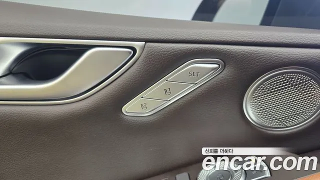 Genesis G80 — фото 15