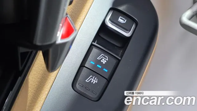 Kia Carnival — фото 15