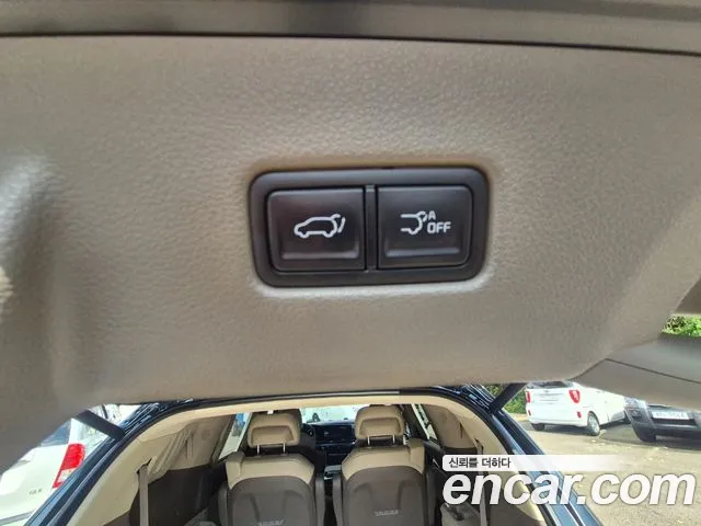Kia Carnival — фото 11