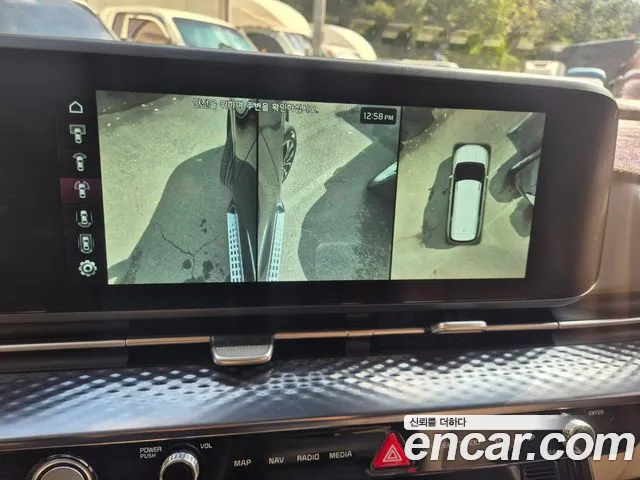 Kia Carnival — фото 16