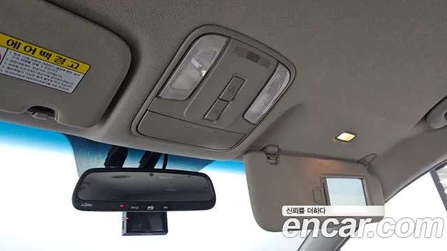 Kia Carnival — фото 19