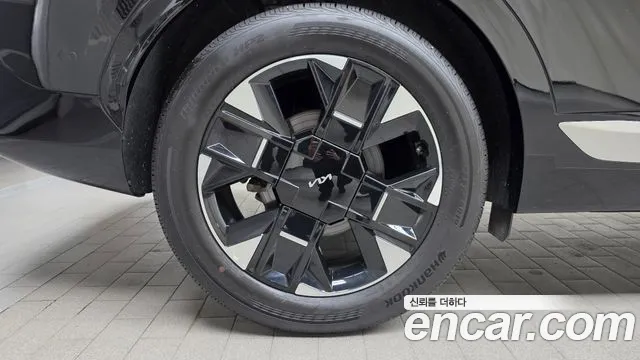 Kia Sportage — фото 21