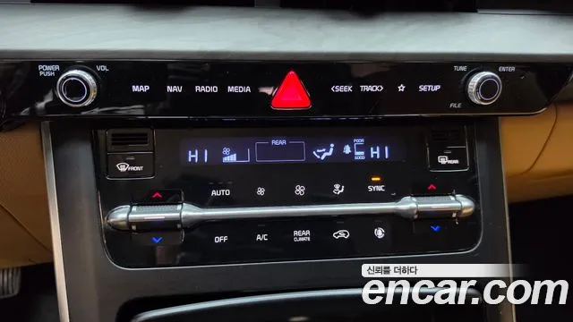 Kia Carnival — фото 19