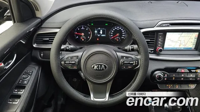 Kia Sorento — фото 13
