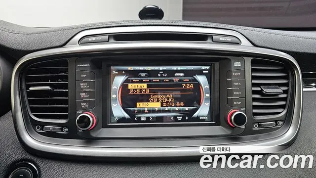 Kia Sorento — фото 16