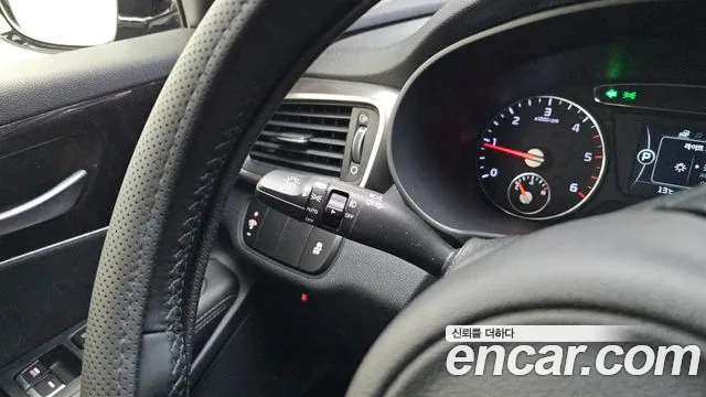 Kia Sorento — фото 18