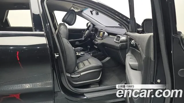 Kia Sorento — фото 26