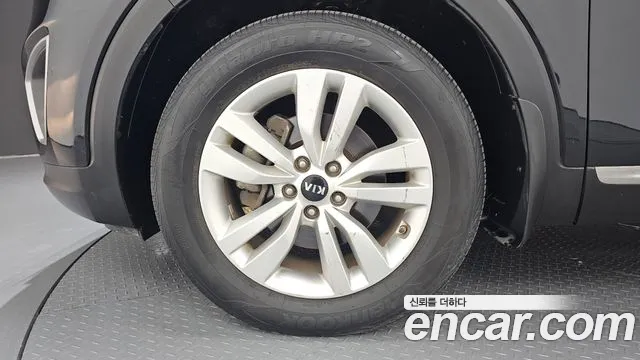 Kia Sorento — фото 5