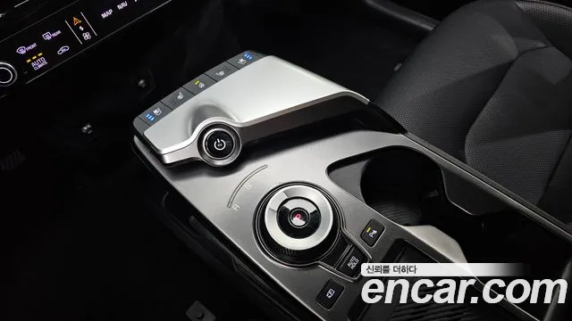 Kia EV6 — фото 9