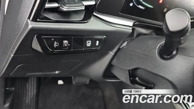 Kia Niro — фото 19