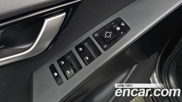 Kia Niro — фото 20