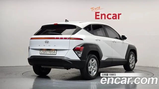 Hyundai Kona — фото 2