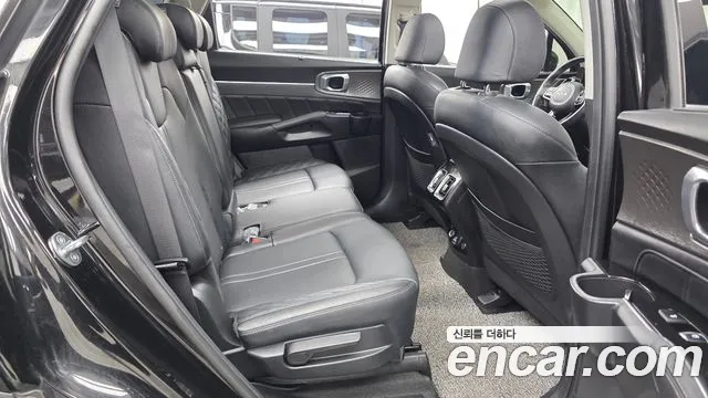 Kia Sorento — фото 12