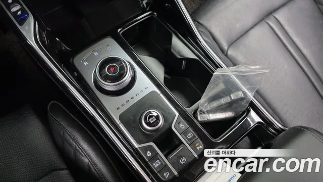 Kia Sorento — фото 9