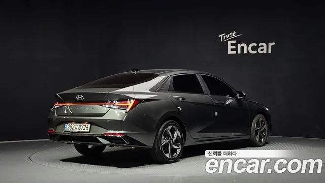 Hyundai Avante — фото 2
