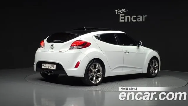 Hyundai Veloster — фото 1