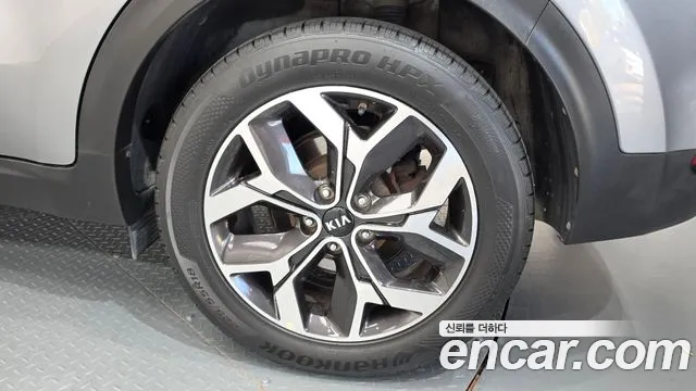 Kia Sportage — фото 21