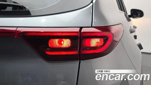 Kia Sportage — фото 23