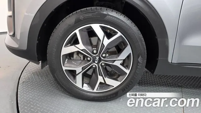 Kia Sportage — фото 5