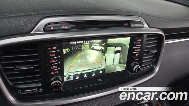 Kia Sorento — фото 14