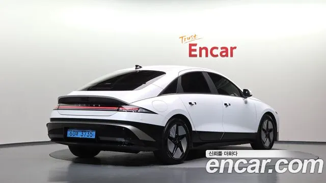 Hyundai Ioniq 6 — фото 1