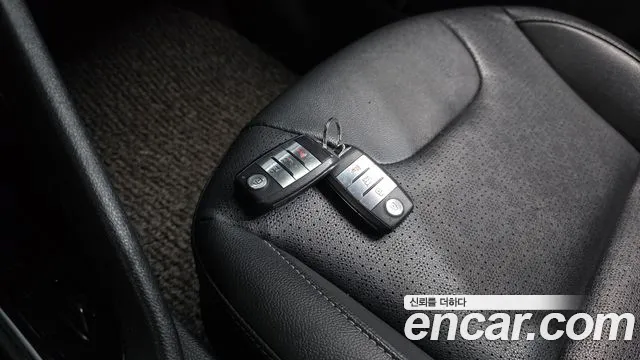 Kia Niro — фото 18