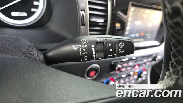 Kia Niro — фото 28